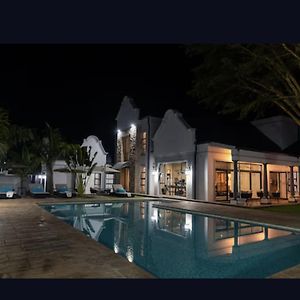 Ezulwini Villa Hotel